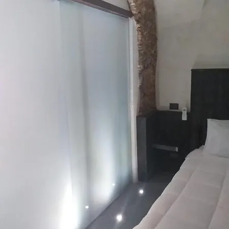 La Casa Di Ferro * Aeroporto di Catania Fontana Rossa